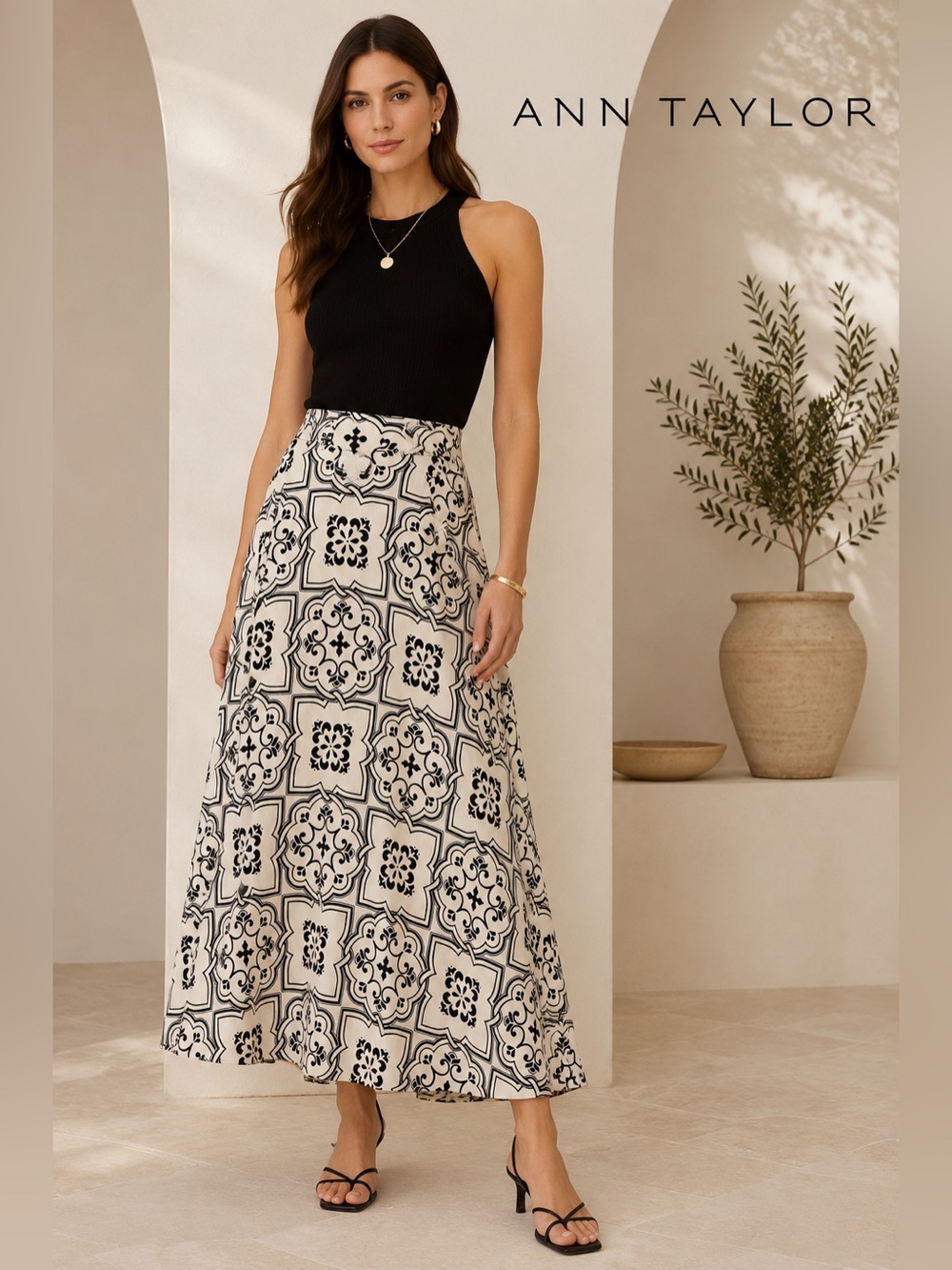Ann Taylor Black Cream Mediterranean Tile Print Maxi Skirt Size 12 No Tie Resort